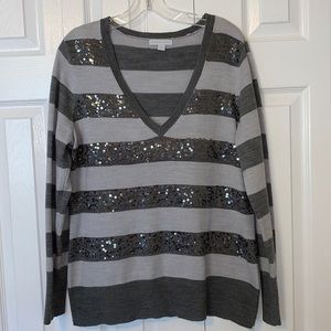 New York & Company Grey Sweater with Sequins 🤍🖤